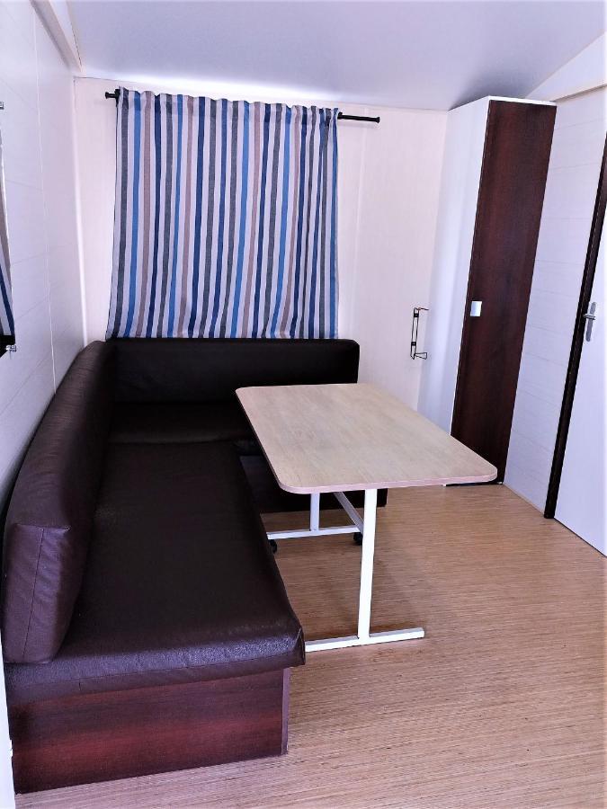 Camping Derby ลอเรโด ภายนอก รูปภาพ